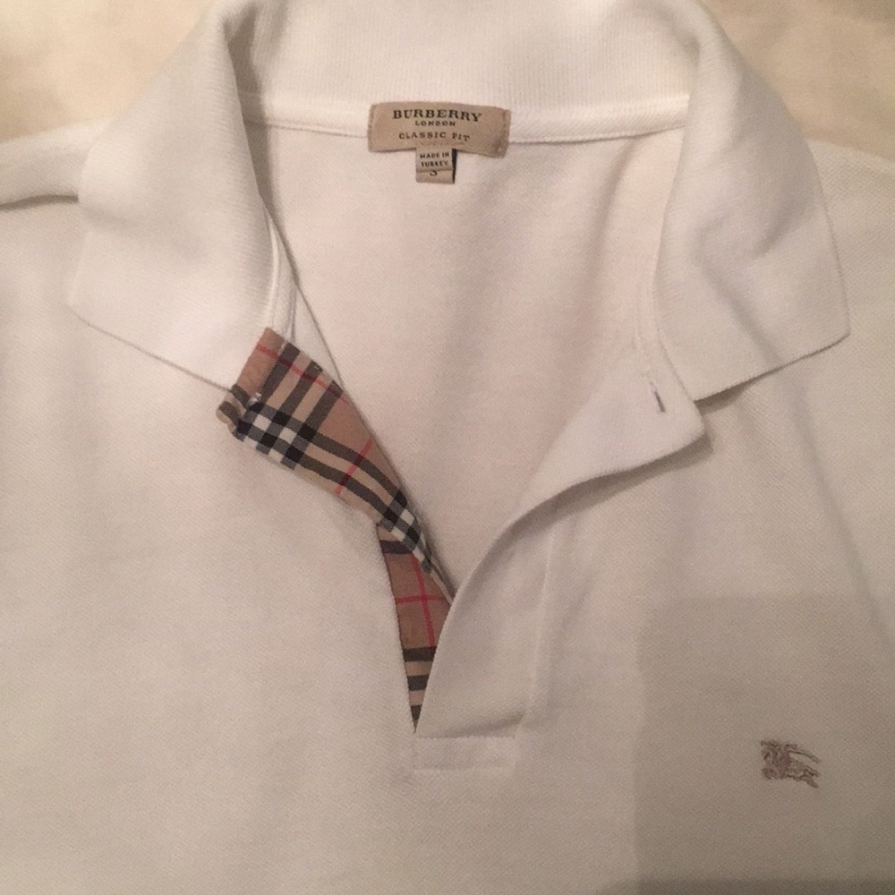 Men’s Burberry Polo, size small, classic fit